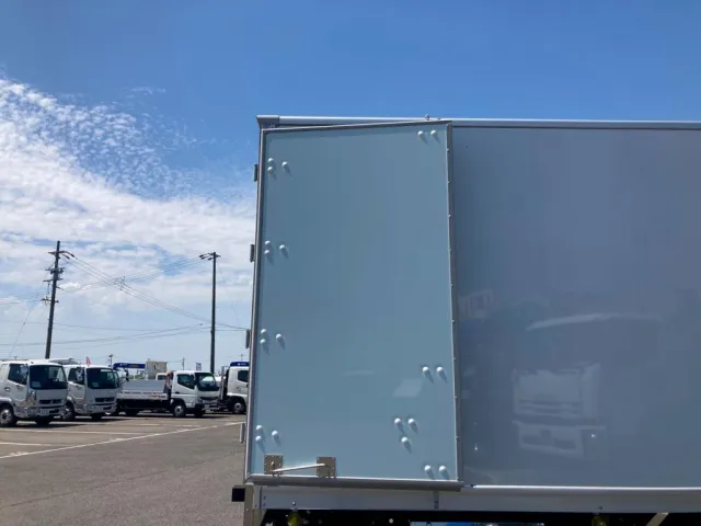 観音ドア裏の状態です。|日野 レンジャー 2KG-FD2ABG(2WD)の写真32