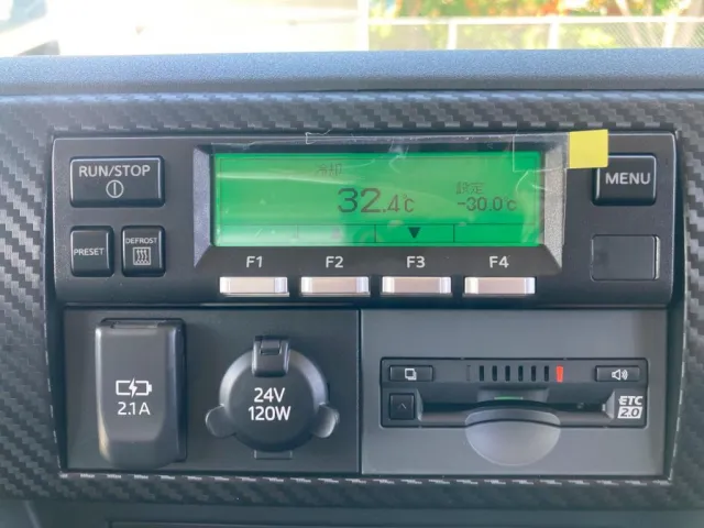 冷凍機のコントロールパネルです。|日野 レンジャー 2KG-FD2ABG(2WD)の写真42