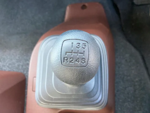 6速です。|日野 レンジャー 2KG-FD2ABG(2WD)の写真43