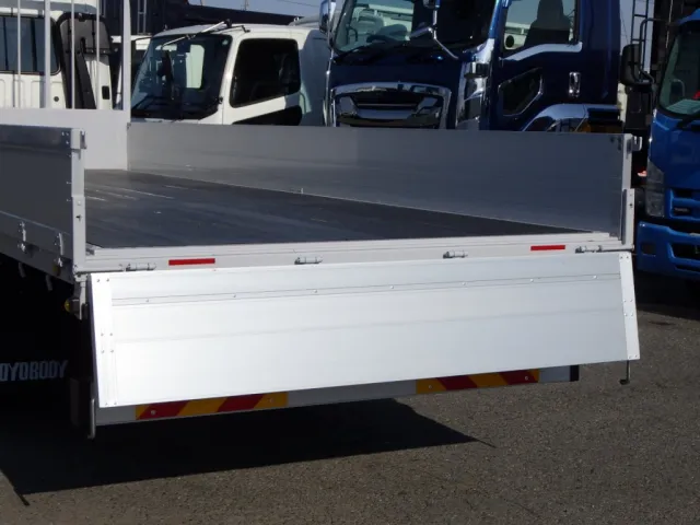 三菱 ファイター 2KG-FK62F(2WD)の写真29