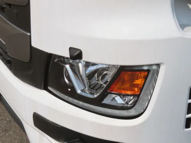 ヘッドライトウォッシャー付きです。|日野 プロフィア 2DG-FS1AJEの写真11