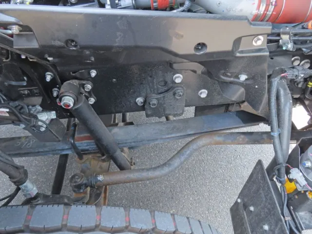 前方下廻りに置きサビがあります。|日野 プロフィア 2DG-FS1AJEの写真15