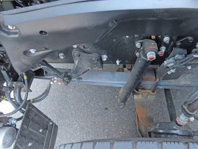 前方下廻りに置きサビがあります。|日野 プロフィア 2DG-FS1AJEの写真16