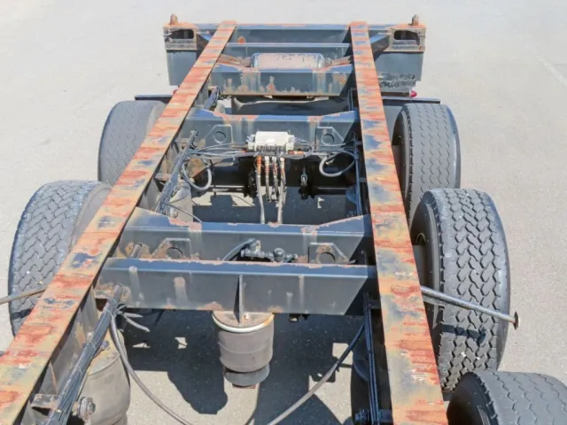 クロスメンバーにも軽いサビがあります。|トレクス  CTB34003改の写真13