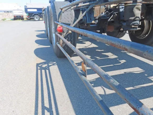 サイドバンパーに軽い曲がりがあります。|トレクス  CTB34003改の写真29