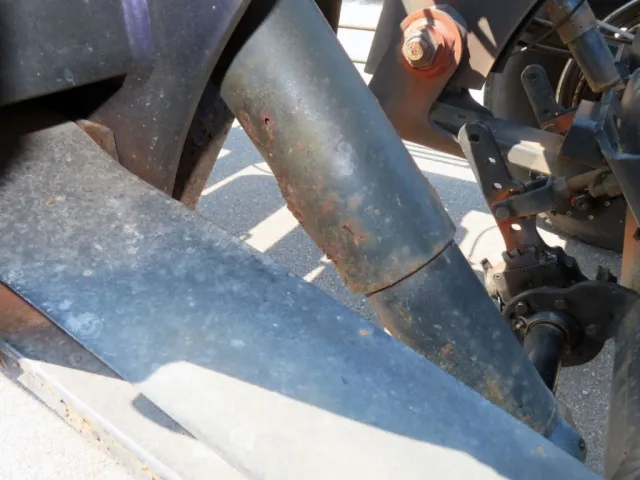 ショックアブ外筒にサビ・腐食があります。|トレクス  CTB34003改の写真40