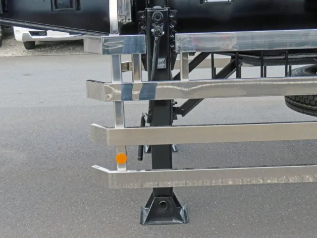 脚は手動式です。|コダイラ  KFL32改の写真24