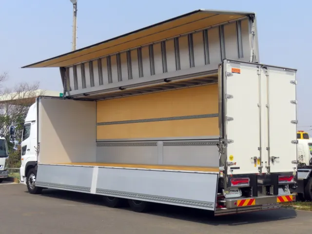 日野 プロフィア 2DG-FR1AHCの写真3