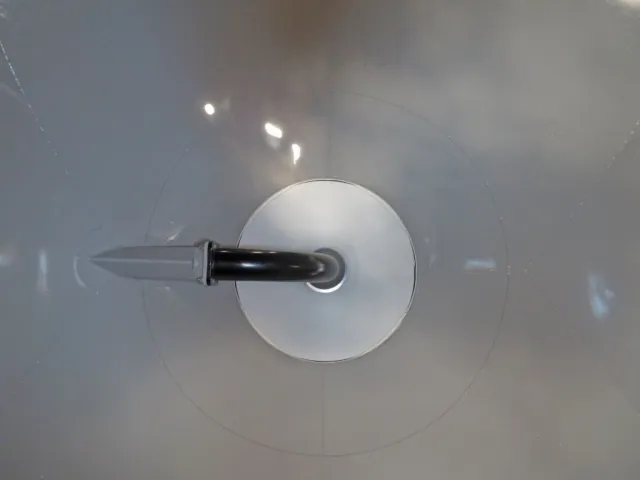 前方のタンク内部の状態です。|三菱 スーパーグレート 2PG-FV84GZの写真8