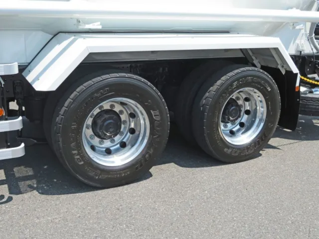 アルミホイールです。|三菱 スーパーグレート 2PG-FV84GZの写真23