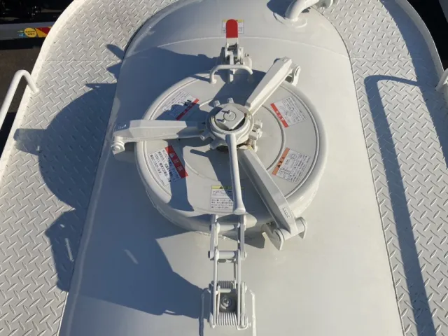 ハッチの状態です。|三菱 スーパーグレート 2PG-FU84GZの写真16