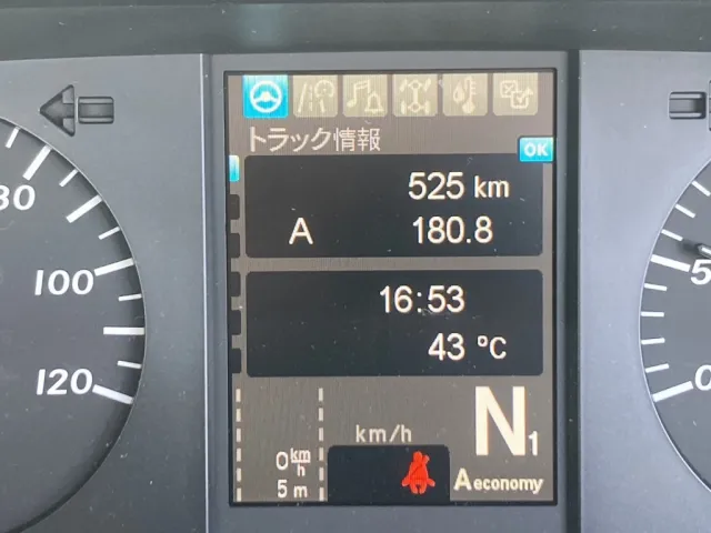 走行メーターです。|三菱 スーパーグレート 2PG-FU84GZの写真35