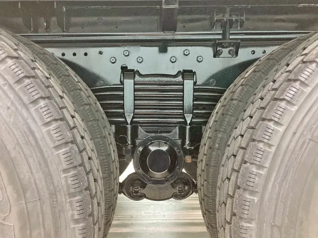 リーフサスです。|三菱 スーパーグレート 2PG-FV80VYの写真5