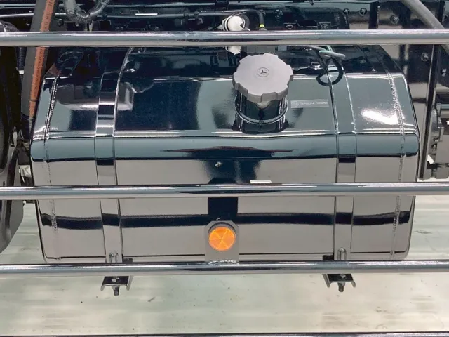 燃料タンクは200Lです。|三菱 スーパーグレート 2PG-FV80VYの写真17