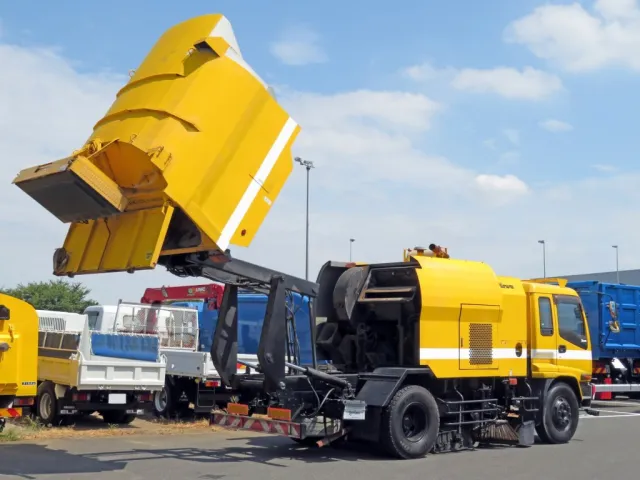 いすゞ フォワード KL-FTR33F4改の写真4