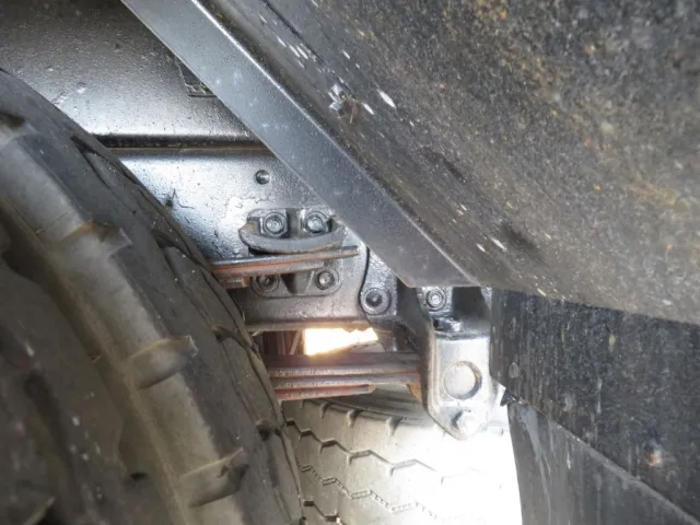 シャーシの状態です。|いすゞ フォワード KL-FTR33F4改の写真5