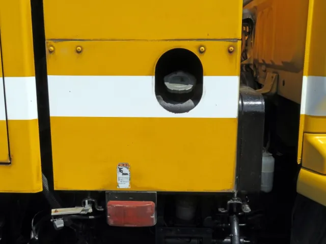 燃料タンクは150Lです。|いすゞ フォワード KL-FTR33F4改の写真21