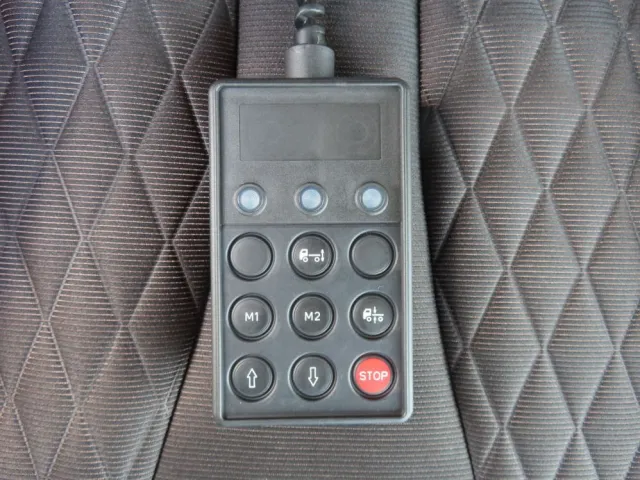 エアサスのコントローラーです。|日野 レンジャー 2KG-FD2ABG(2WD)の写真22