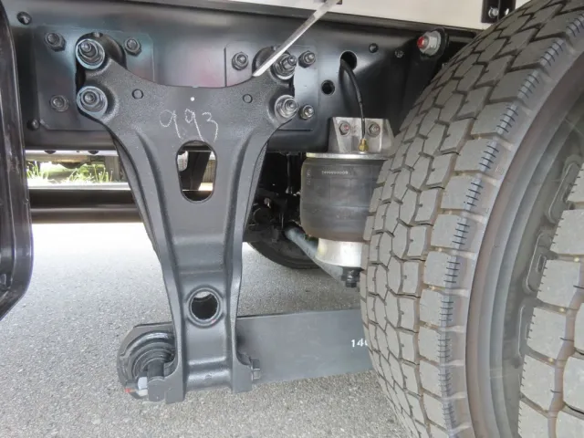 エアサスです。|日野 レンジャー 2KG-FD2ABG(2WD)の写真5