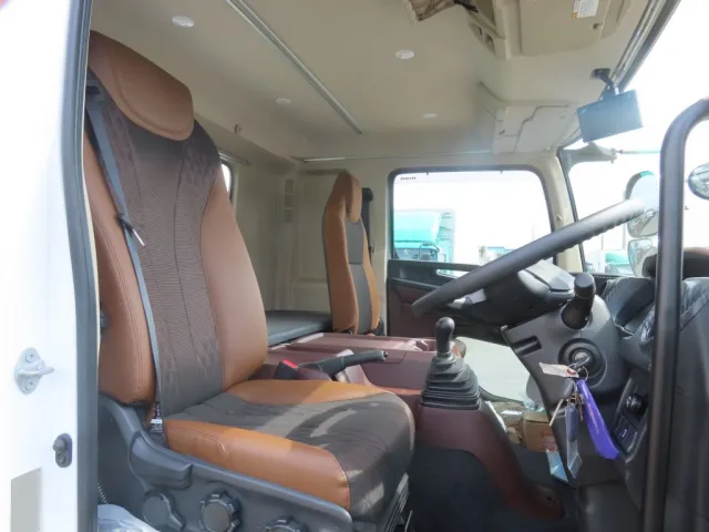 日野 レンジャー 2KG-FD2ABG(2WD)の写真6