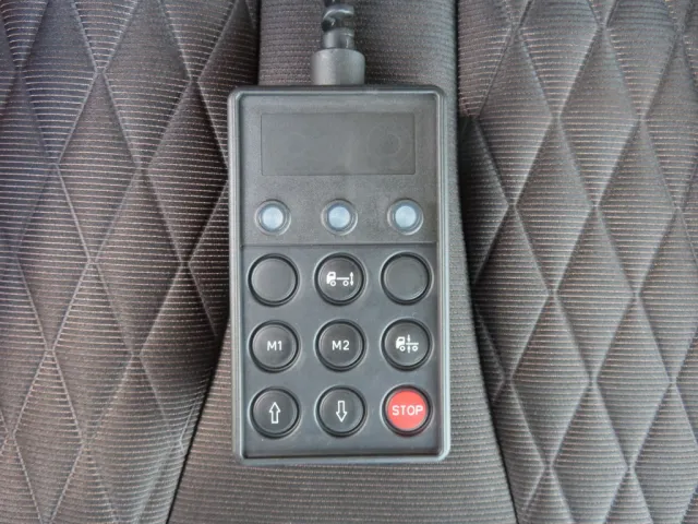 エアサスのコントローラーです。|日野 レンジャー 2KG-FD2ABG(2WD)の写真17