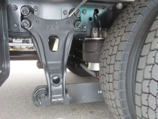 エアサスです。|日野 レンジャー 2KG-FD2ABG(2WD)の写真5
