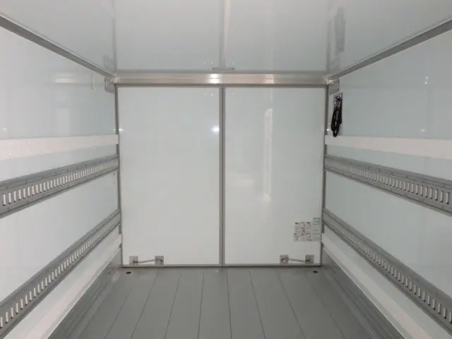 リヤ扉裏側の状態です。|日野 レンジャー 2KG-FD2ABG(2WD)の写真19