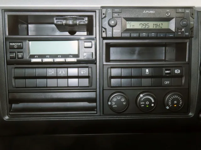 パネル周りの状態です。|三菱 ファイター 2KG-FK65F(2WD)の写真25