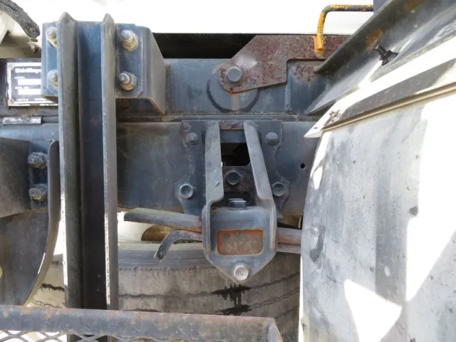 いすゞ フォワード PKG-FRR90S1(2WD)の写真5