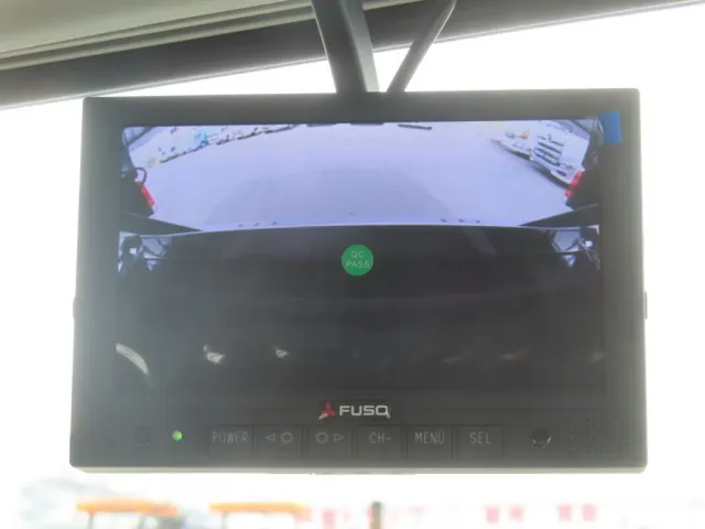 液晶バックモニター付きです。|三菱 スーパーグレート 2PG-FV80VZの写真18
