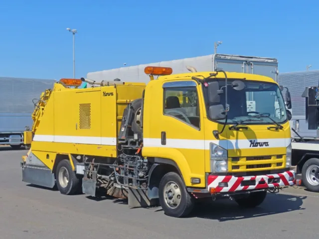 いすゞ フォワード SKG-FRR90T2改(2WD)の写真2