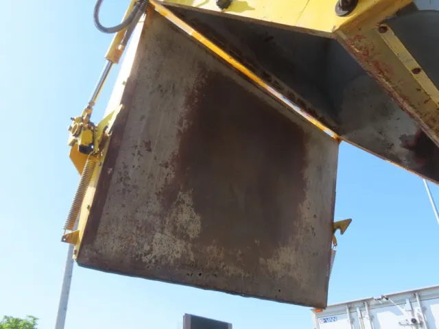 いすゞ フォワード SKG-FRR90T2改(2WD)の写真8