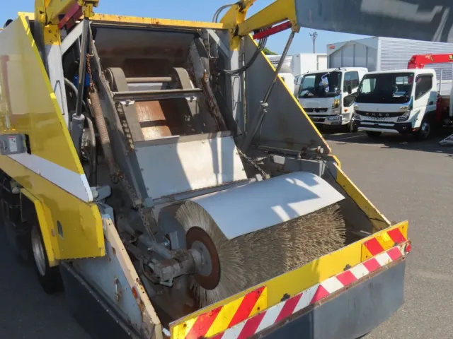 いすゞ フォワード SKG-FRR90T2改(2WD)の写真9