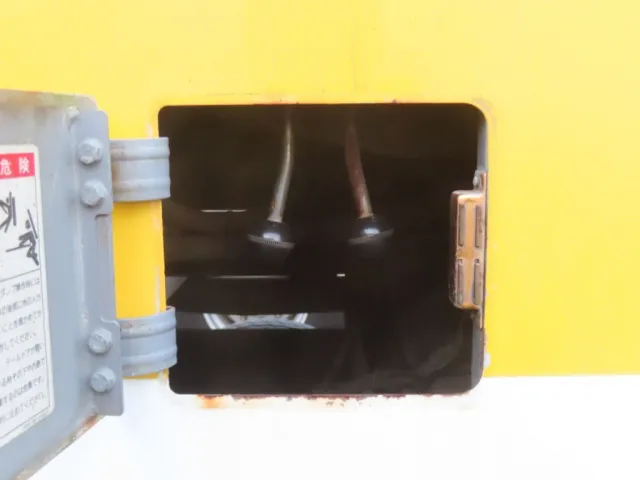 上物の操作レバーです。|いすゞ フォワード SKG-FRR90T2改(2WD)の写真10