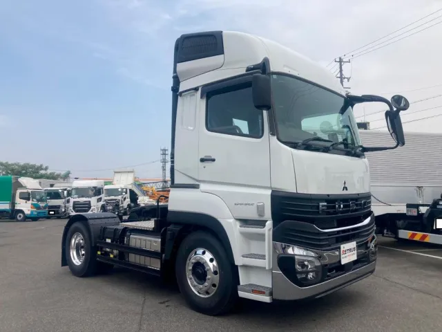 新型ふそう:スーパーハイルーフ|三菱 スーパーグレート 2RG-FP84VDRの写真2