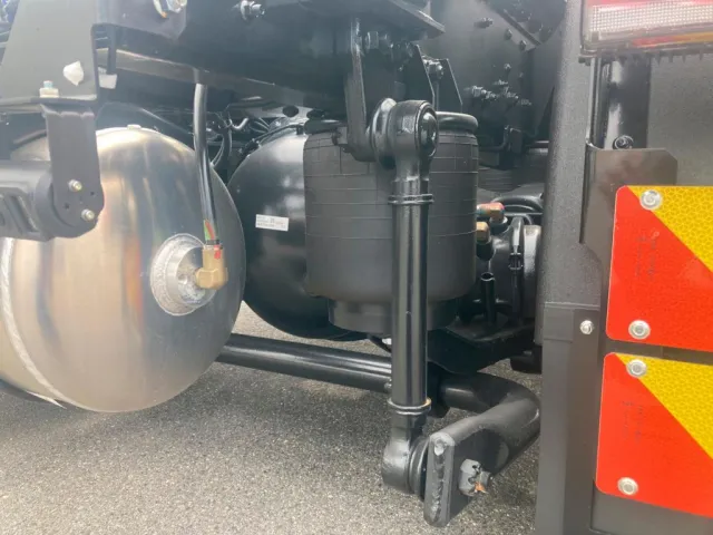 エアサスの状態です。|三菱 スーパーグレート 2RG-FP84VDRの写真7