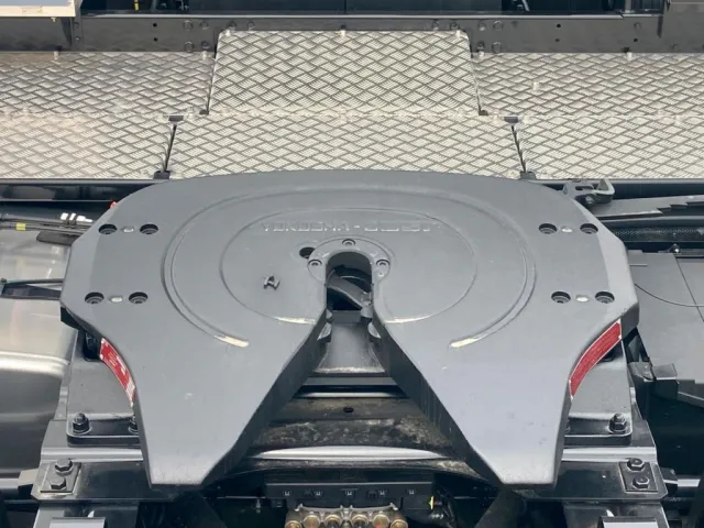 カプラーの状態です。|三菱 スーパーグレート 2RG-FP84VDRの写真18