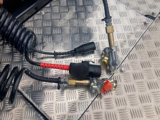 コネクター類です。|三菱 スーパーグレート 2RG-FP84VDRの写真19