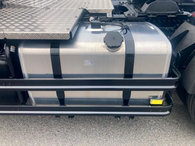 燃料タンクです。|三菱 スーパーグレート 2RG-FP84VDRの写真24