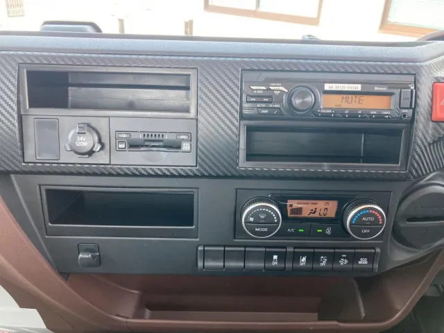 日野 レンジャー 2KG-FD2ABA(2WD)の写真22