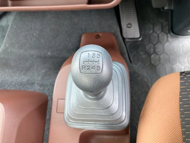 日野 レンジャー 2KG-FD2ABA(2WD)の写真23