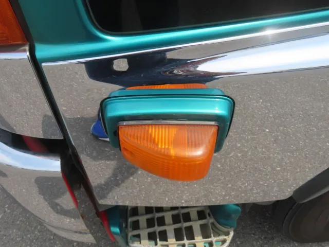 助手席ドアウインカーの取り付け面にガタが出ています。|日野 レンジャー LDG-GK8JNAAの写真31