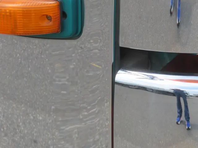 運転席ドア前側にヘコミがあります。|日野 レンジャー LDG-GK8JNAAの写真38