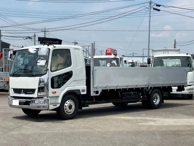 三菱 ファイター 2KG-FK65F(2WD)の写真1