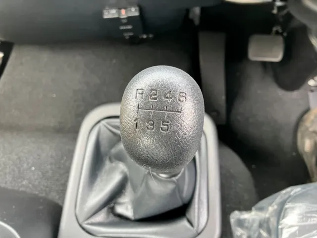 6速マニュアルです。|三菱 ファイター 2KG-FK65F(2WD)の写真21