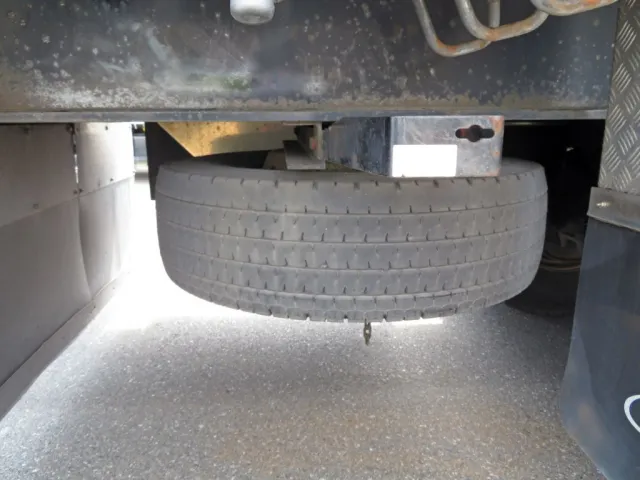 スペアタイヤ付きです。|トレクス  PFB34118改の写真18