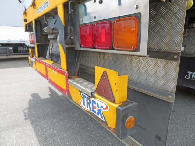 後方周りにサビ・キズがあります。|トレクス  PFB34118改の写真36