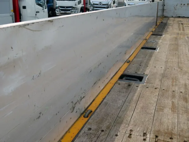 キズ・ヘコミがあります。|トレクス  PFB34118改の写真50