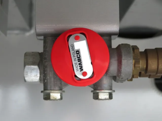 駐車ブレーキです。|トレクス  PFB34118改の写真29