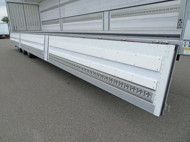 あおり内側の状態です。|トレクス  PFB34118改の写真38